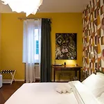 Ecocentrico Via Ponte Marino 33, アパート